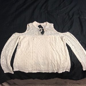 Open shoulder long-sleeve